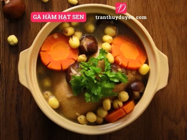 Gà hầm hạt sen bổ dưỡng an thần