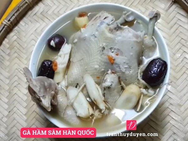 Gà hầm sâm Hàn Quốc